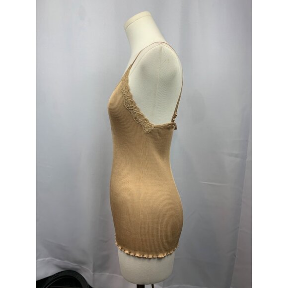 Women’s BCBG Maxazria Gold Silk TankTop Size M/L - Picture 4 of 7
